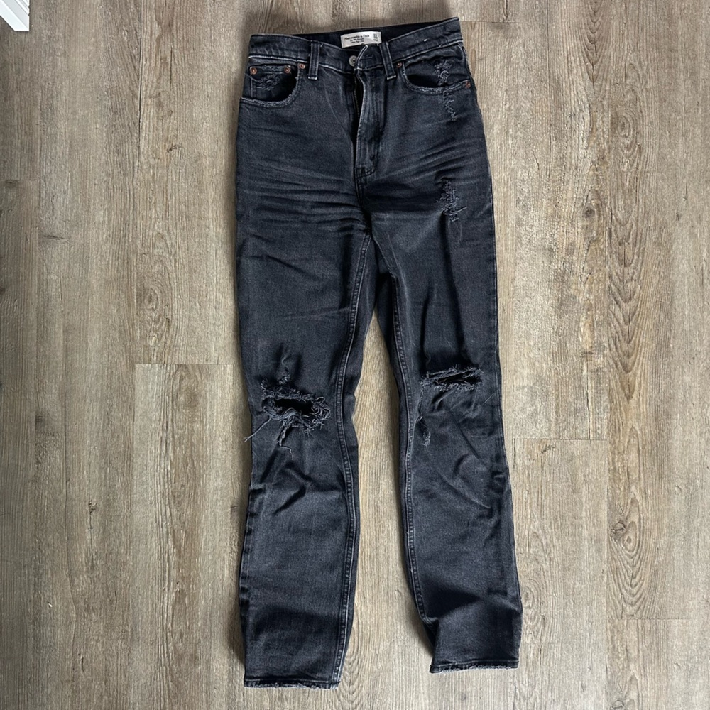 Abercrombie 90s Straight Jeans - Distressed Black